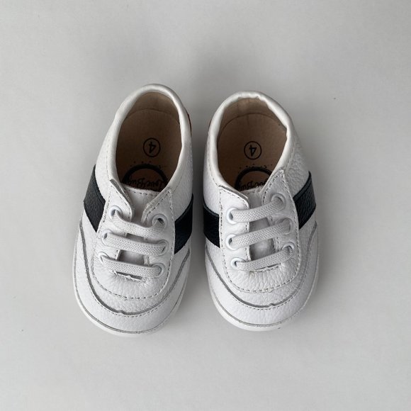 ❌SOLD Little Love Bug Black and White Sneakers - Picture 3 of 6